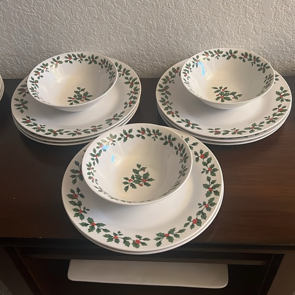 Vintage Royal Norfolk dishes. - Picture 7 of 8